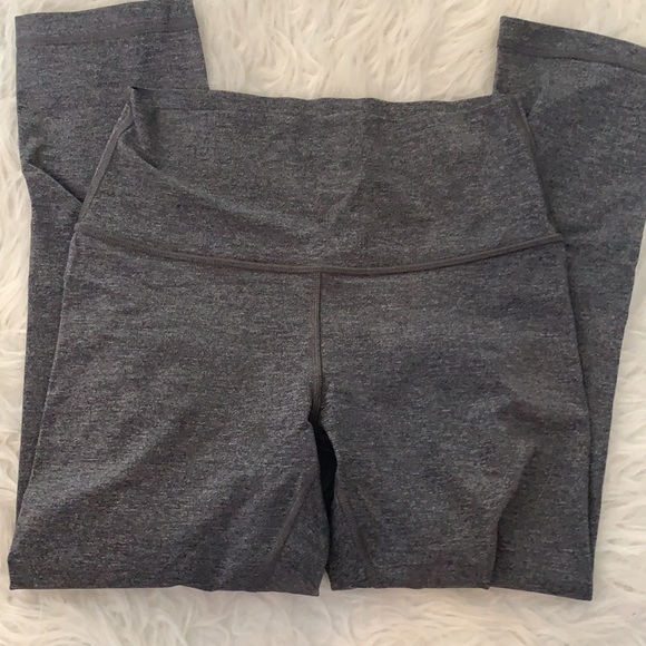 Lululemon grey leggings cropped - Picture 2 of 3